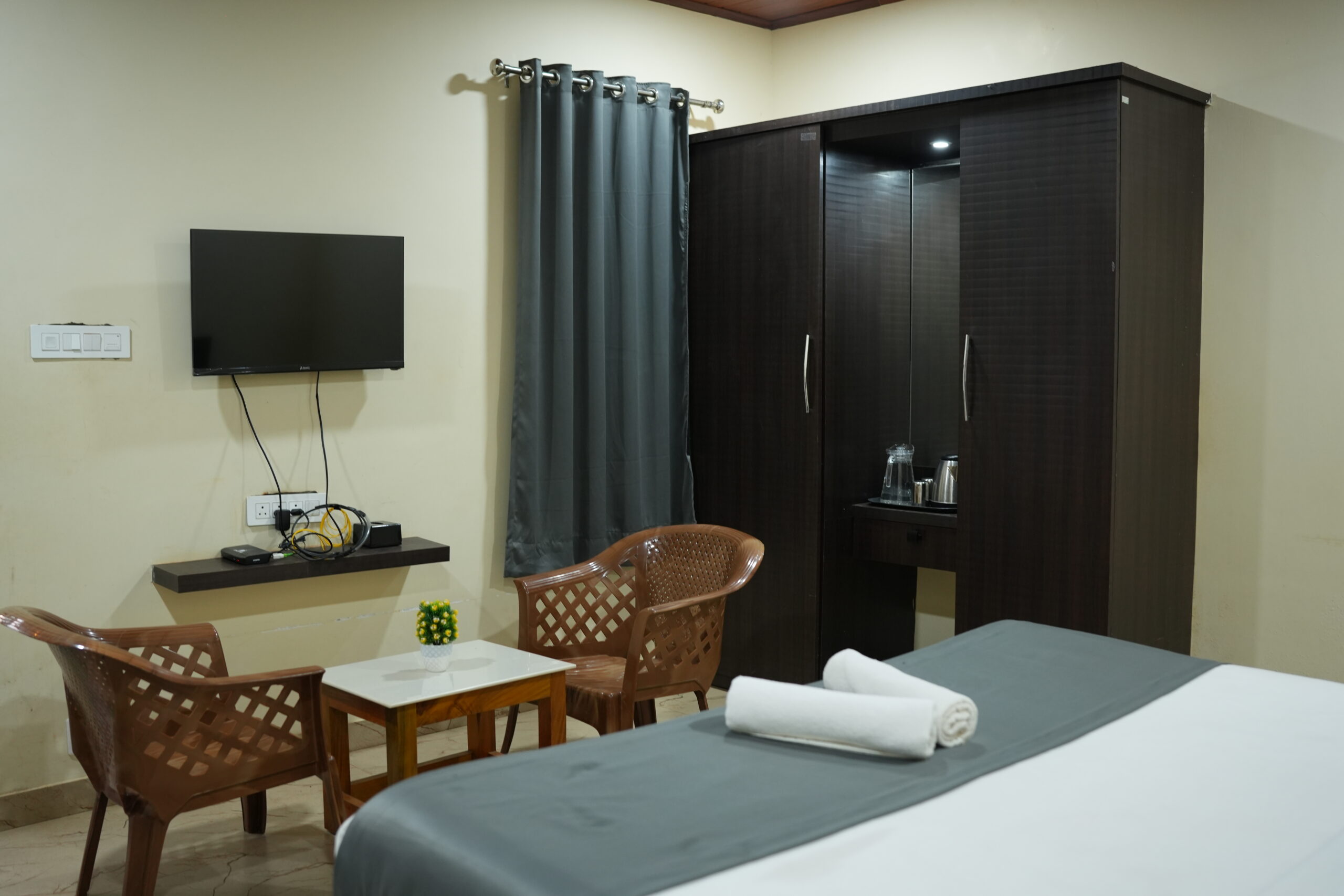 Best rooms in Murudeshwara near beach