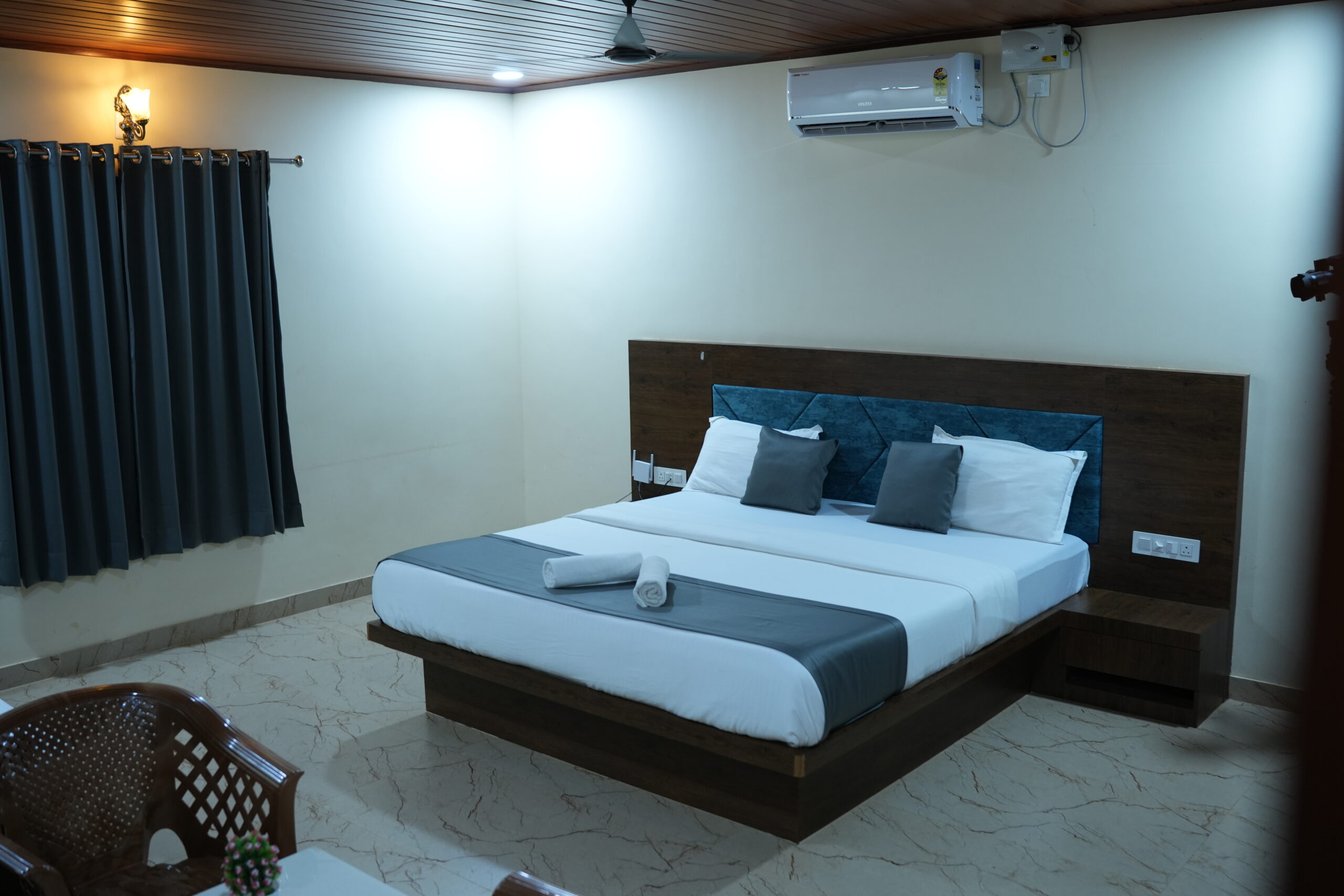 Luxury stay in Murudeshwara with modern amenities